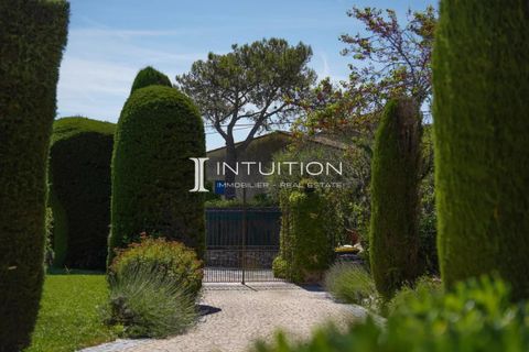 Villa i Mougins, Alpes-Maritimes, Mougins - € 3.580.000 | Ref: getkey_u_533948342 - foto 44