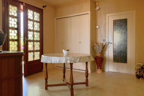 Villa i Vaugneray, Rhone, Vaugneray - € 520.000 | Ref: getkey_u_532950281 - foto 2