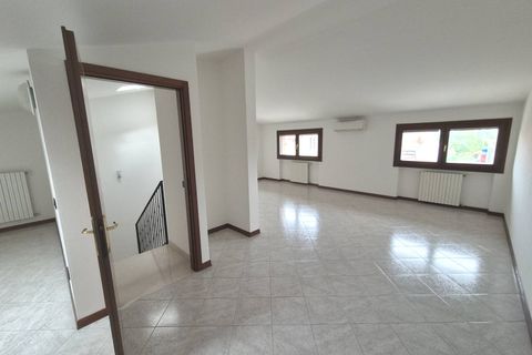 Rækkehus i Ferrara, Ferrara, Ferrara - € 275.000 | Ref: 1129 - foto 2