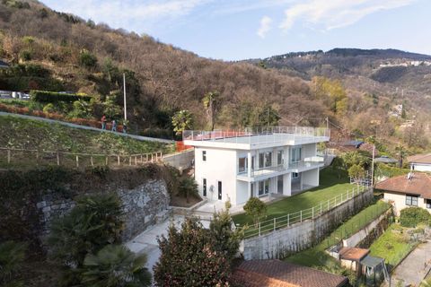 Villa i Stresa, Verbano Cusio Ossola, Stresa - € 2.360.000 | Ref: W-046XUV-1366940 - foto 14