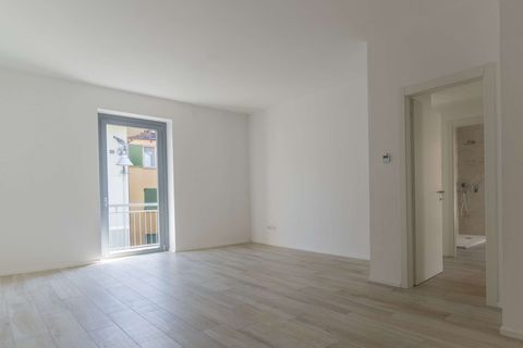 Lejlighed i Ispra, Varese, Ispra - € 335.000 | Ref: W-049IRZ-1367079 - foto 5