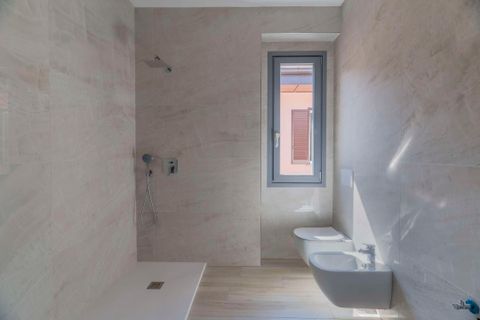 Lejlighed i Ispra, Varese, Ispra - € 335.000 | Ref: W-049IRZ-1367079 - foto 9