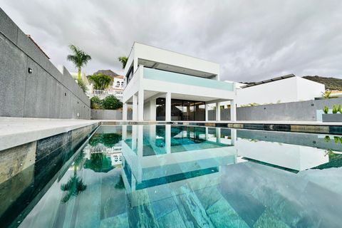 Villa i Adeje, Tenerife, Adeje - € 1.800.000 | Ref: LUX0011 - foto 1