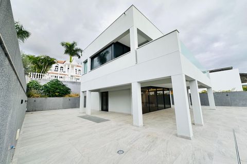 Villa i Adeje, Tenerife, Adeje - € 1.800.000 | Ref: LUX0011 - foto 3