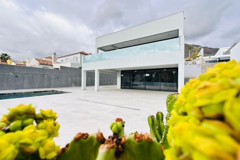 Villa i Adeje, Tenerife, Adeje - € 1.800.000 | Ref: LUX0011 - foto 10