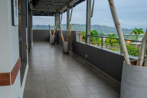 L'establiment comercial a Le Lamentin, Martinique, Le Lamentin - € 70.200/mes | Ref: 1374 - foto 3