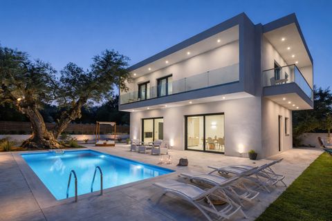 Villa a Estepona, Malaga, Estepona - € 1.650.000 | Ref: 94893767-01 - foto 8