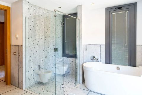 Villa i San Roque, Cadiz, San Roque - € 2.500.000 | Ref: 43845340-01 - foto 1