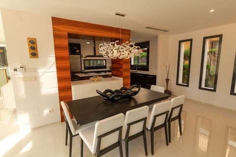 Villa i Torrevieja, Alicante, Torrevieja - € 1.630.000 | Ref: 44044309-01 - foto 15
