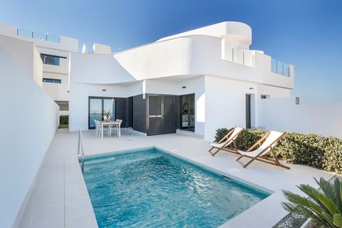 Rækkehus i Torrevieja, Alicante, Torrevieja - € 539.000 | Ref: 27814493-01 - foto 1