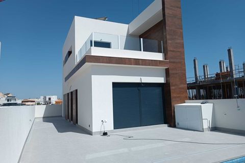 Villa a Daya Nueva, Alicante, Daya Nueva - € 317.000 | Ref: 17401005-01 - foto 2