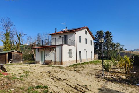 Landejendom i Castignano, Ascoli Piceno, Castignano - € 280.000 | Ref: 32950 - foto 2
