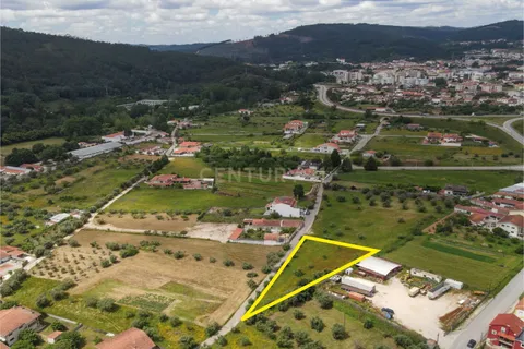 Helårsgrund i Miranda do Corvo, Coimbra, Miranda do Corvo - € 50.000 | Ref: C0289-01518 - foto 1
