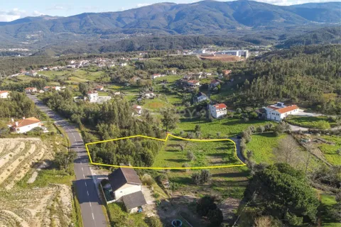 Helårsgrund i Lousa, Coimbra, Lousa - € 76.000 | Ref: C0289-01716 - foto 1