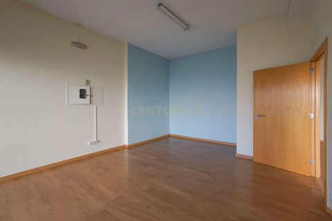 Erhvervsejendom i Lousa, Coimbra, Lousa - € 92.000 | Ref: C0289-01904 - foto 8
