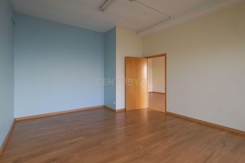 Erhvervsejendom i Lousa, Coimbra, Lousa - € 92.000 | Ref: C0289-01904 - foto 9