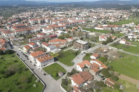 Helårsgrund i Lousa, Coimbra, Lousa - € 114.990 | Ref: C0289-01985 - foto 2