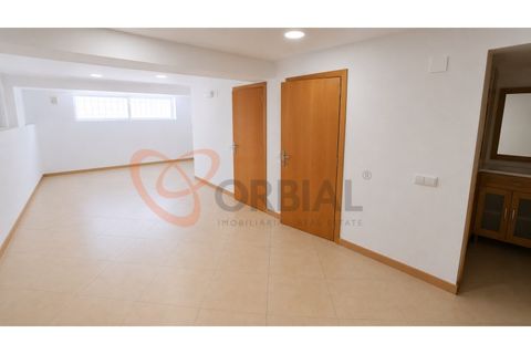 L'establiment comercial a Albufeira, Faro, Albufeira - € 2.200/mes | Ref: 4495 - foto 8