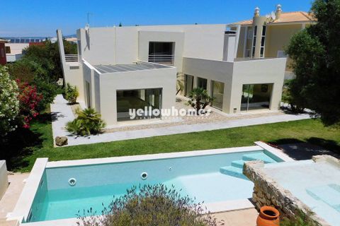 Villa i Alvor, Faro, Alvor - € 650.000 | Ref: R-ATN - foto 1