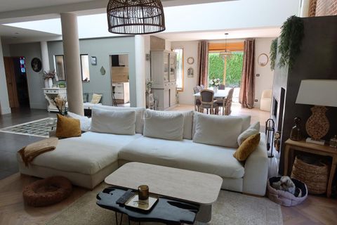 Villa a Besancon, Doubs, Besancon - € 650.000 | Ref: 696-BES - foto 4