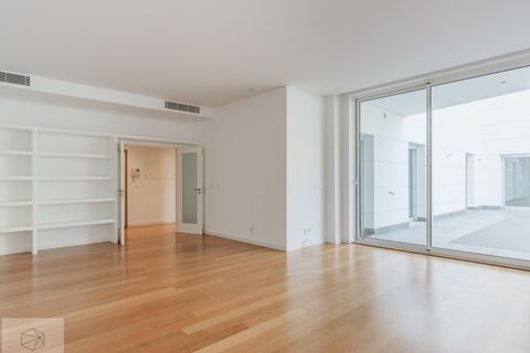 Apartament a Alges, Lisbon, Alges - € 3.000/mes | Ref: Citage 301/26 - foto 2