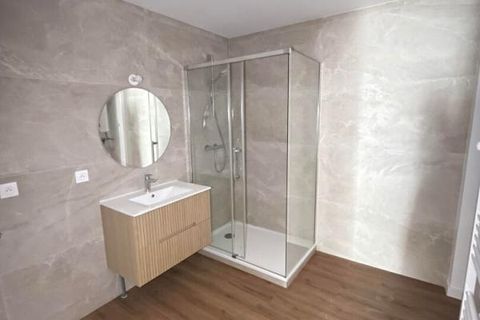 Apartament a Gray, Haute-Saone, Gray - € 620/mes | Ref: 1067 - foto 2