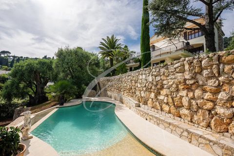 Villa i Roquebrune-Cap-Martin, Alpes-Maritimes, Roquebrune-Cap-Martin - € 4.600.000 | Ref: 85692288 - foto 1