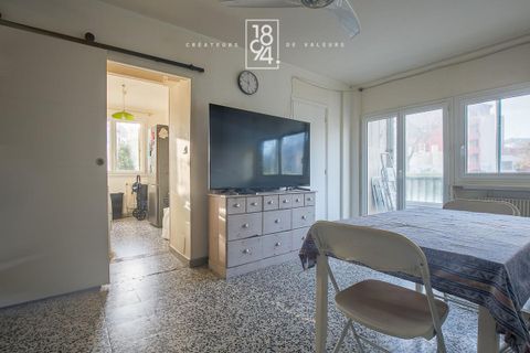 Lejlighed i Marseille, Bouches-du-Rhone, Marseille - € 139.000 | Ref: Q3H4-WHR-ALG - foto 2