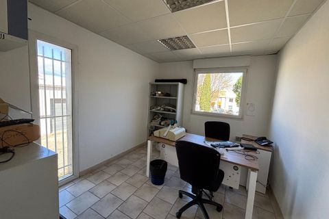 L'establiment comercial a Avignon, Vaucluse, Avignon - € 17.988/mes | Ref: 1776 - foto 3
