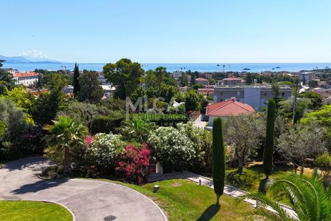 Lejlighed i Antibes, Alpes-Maritimes, Antibes - € 1.990.000 | Ref: 87076607 - foto 1