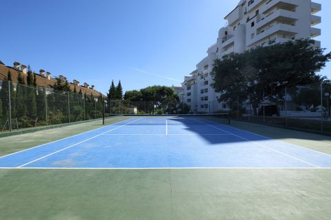 Villa a Estepona, Malaga, Estepona - € 695.000 | Ref: MLSC459218 - foto 10