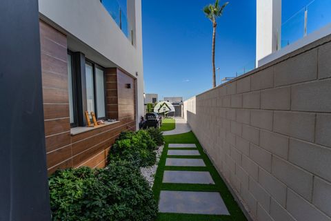Villa a Benijofar, Alicante, Benijofar - € 470.000 | Ref: LF-64146 - foto 30
