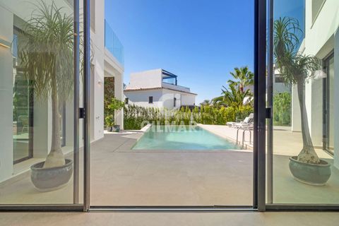 Villa en Marbella, Malaga, Marbella - € 3.345.000 | Ref: 214386 - photo 33