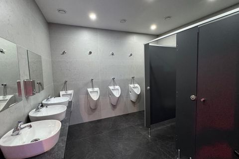 Erhvervsejendom i Benidorm, Alicante, Benidorm - € 2.000.000 | Ref: LOC0027 - foto 10
