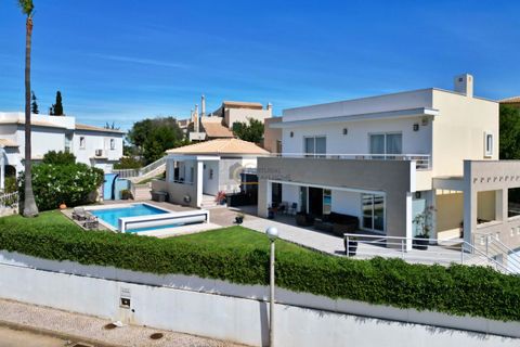 Villa i Albufeira, Faro, Albufeira - € 1.450.000 | Ref: OP175 - foto 1