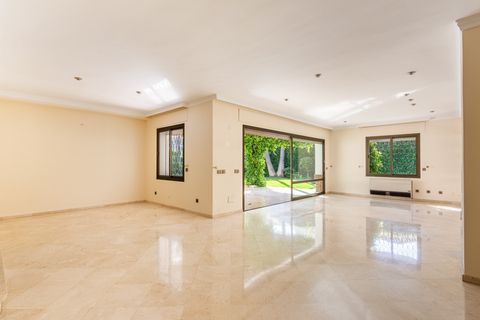 Villa a Marbella, Malaga, Marbella - € 3.900.000 | Ref: NEWV9522 - foto 4