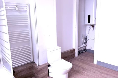 Duplex in Roubaix, Nord, Roubaix - € 770/month | Ref: 830036623501 - photo 4