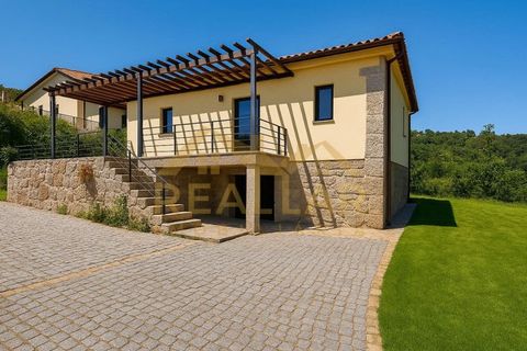 Villa i Arcos de Valdevez, Viana do Castelo, Arcos de Valdevez - € 380.000 | Ref: RL-380-611 - foto 2