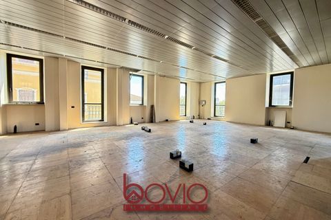 Erhvervsejendom i Chivasso, Turin, Chivasso - € 489.000 | Ref: CHIVASSO489 - foto 15