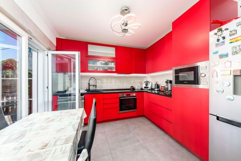 Villa i Loures, Lisbon, Loures - € 380.000 | Ref: C0483-01879 - foto 10