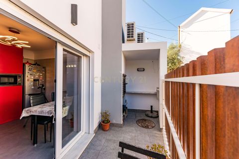 Villa i Loures, Lisbon, Loures - € 380.000 | Ref: C0483-01879 - foto 11