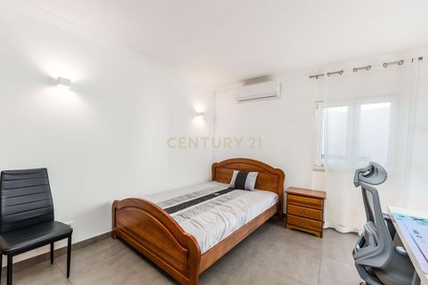 Villa i Loures, Lisbon, Loures - € 380.000 | Ref: C0483-01879 - foto 15