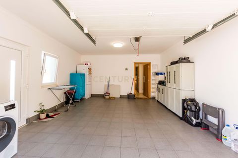 Villa i Loures, Lisbon, Loures - € 380.000 | Ref: C0483-01879 - foto 23