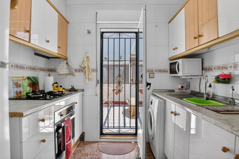 Byhus i Torrevieja, Alicante, Torrevieja - € 195.000 | Ref: CLDJJ-58068 - foto 12