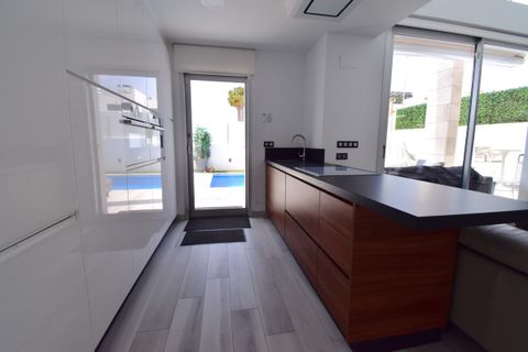 Villa i Cabo Roig, Alicante, Cabo Roig - € 619.950 | Ref: CSPX-90434 - foto 9