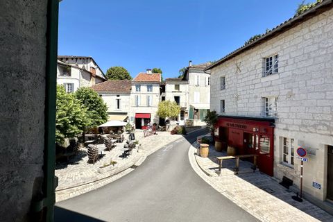 Villa a Aubeterre-sur-Dronne, Charente, Aubeterre-sur-Dronne - € 250.000 | Ref: BVI85933 - foto 12