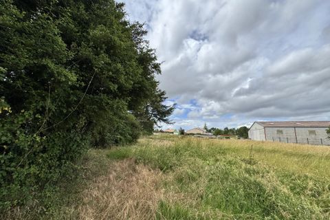 Helårsgrund i Aigre, Charente, Aigre - € 56.000 | Ref: BVI85908 - foto 9