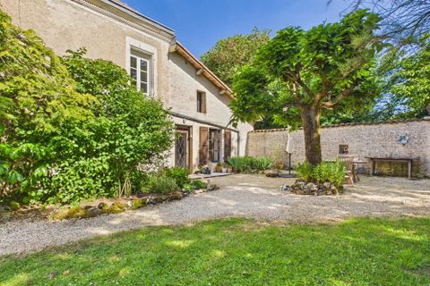Landsbyhus i Courcome, Charente, Courcome - € 290.000 | Ref: BVI85199 - foto 2