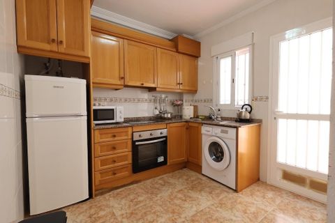 Byhus i Punta Prima, Alicante, Punta Prima - € 214.000 | Ref: R-92683 - foto 5
