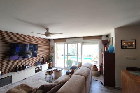 Villa a Torrevieja, Alicante, Torrevieja - € 465.000 | Ref: AG19MLSC2424807 - foto 6